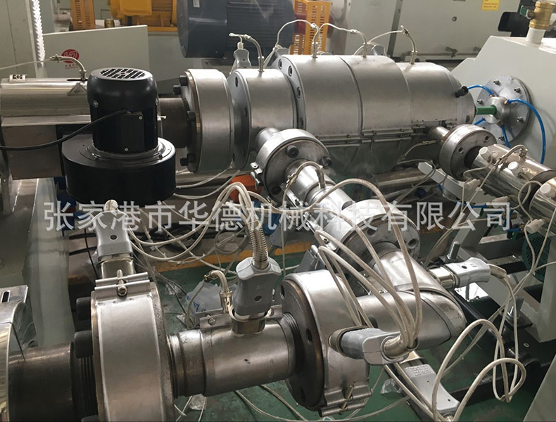 PPR兩層三層復合硅芯塑料管材生產線